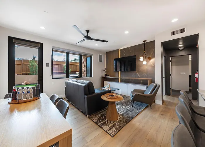 Vacation rental: Lafave Luxury Rentals At Zion